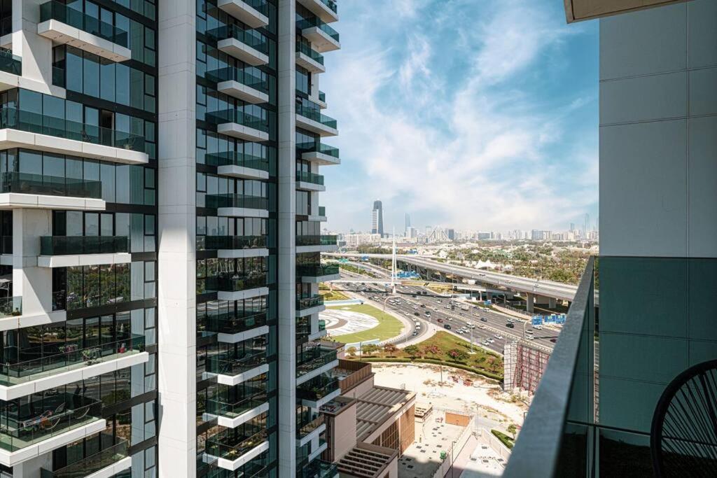 Appartamento Chic 2 Bed Near Trade Centre With 5 Star Amenities Dubai Esterno foto